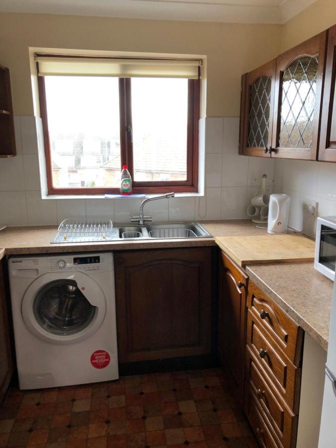 Quayside Close Holiday Apartments 풀 외부 사진