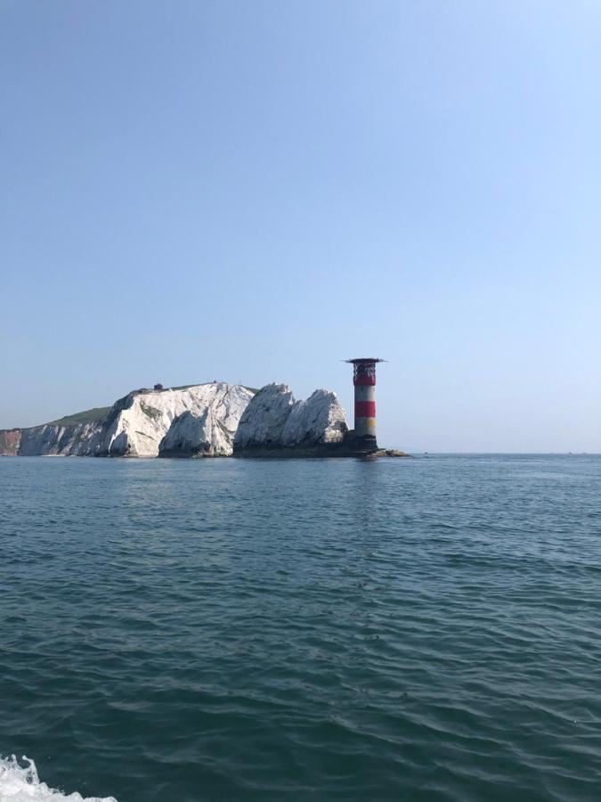 Quayside Close Holiday Apartments 풀 외부 사진
