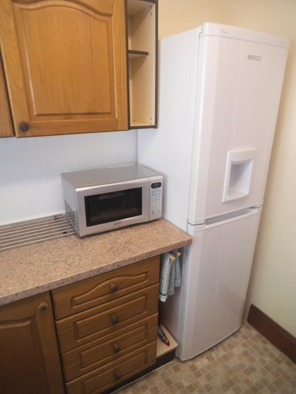 Quayside Close Holiday Apartments 풀 외부 사진